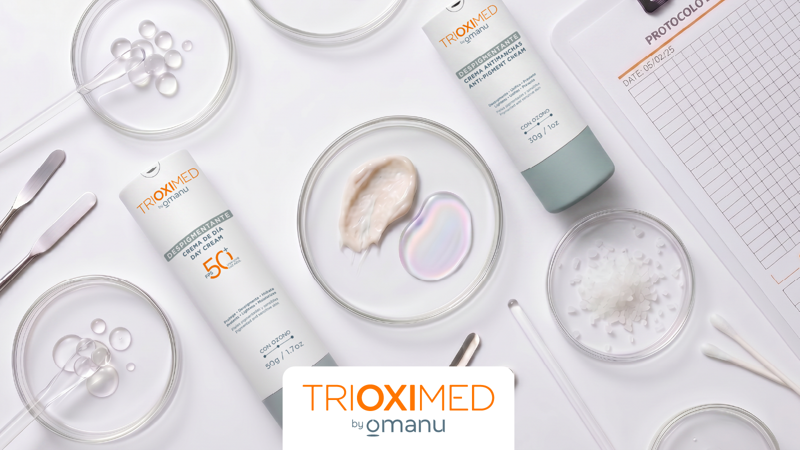 Crema Despigmentante de Día y Crema Antimanchas Trioximed con ingredientes despigmentantes y protección FPS 50+ para ayudar a unificar el tono de la piel.